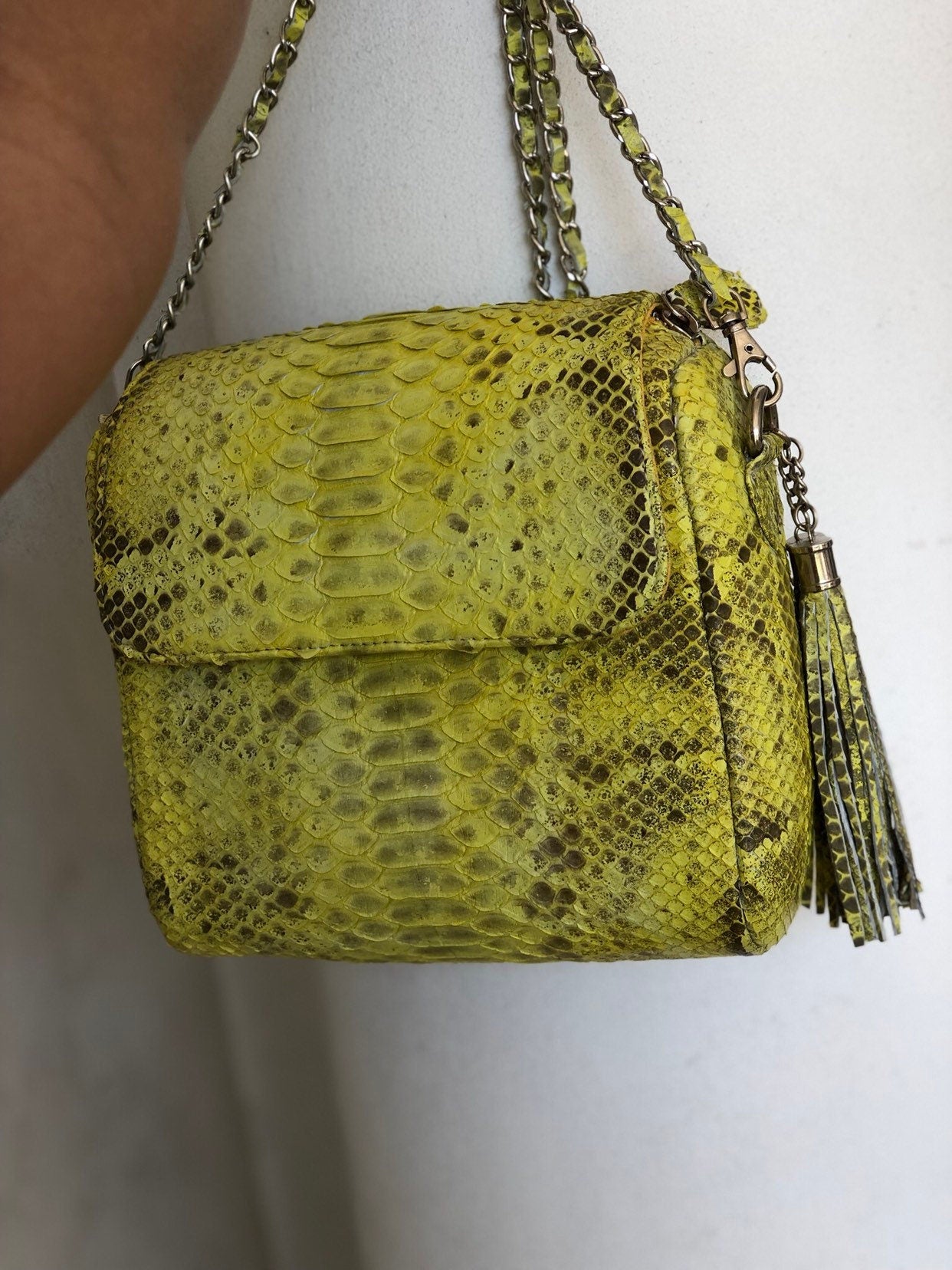 Genuine python skin crossbody chain yellow snake print tassel bag, summer bag elegant leather, snakeprint bag, convertable bag, yellow bag — Red