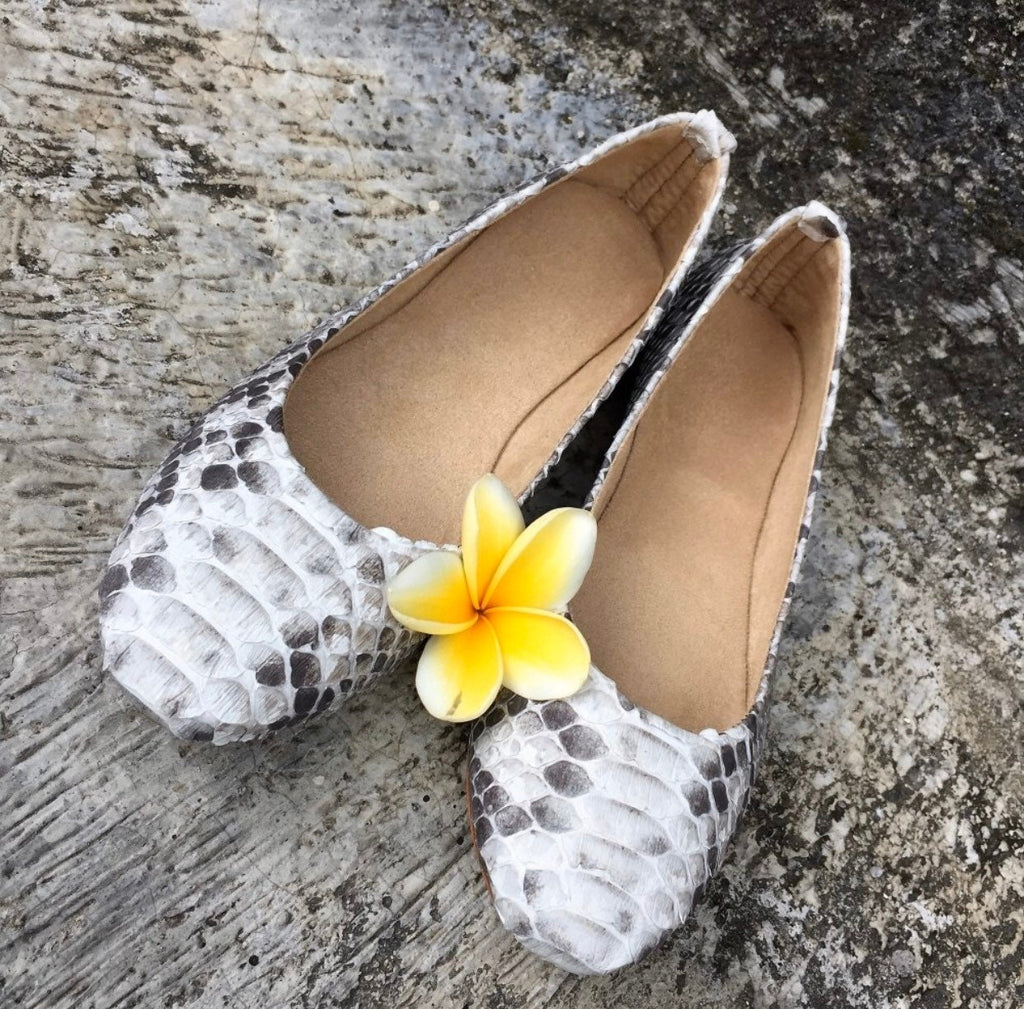 Python skin balet shoes | Woman flat shoes | exotic leather shoes | snake print flat mules | Genuine python gray flat shoes | elegant  shoes