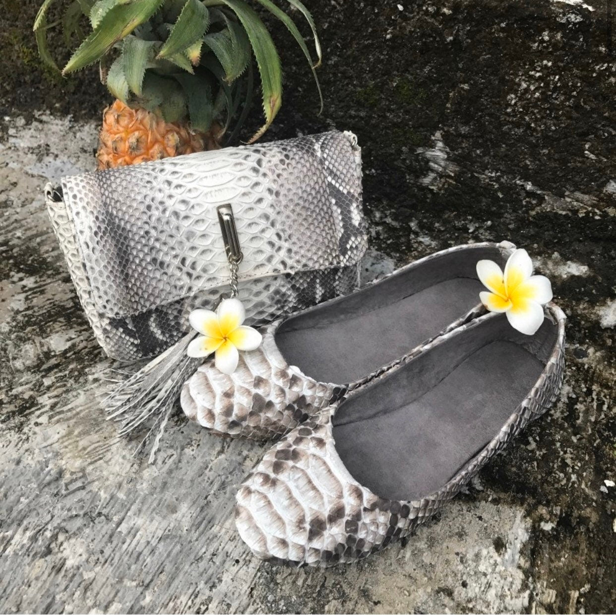 Python skin balet shoes | Woman flat shoes | exotic leather shoes | snake print flat mules | Genuine python gray flat shoes | elegant  shoes
