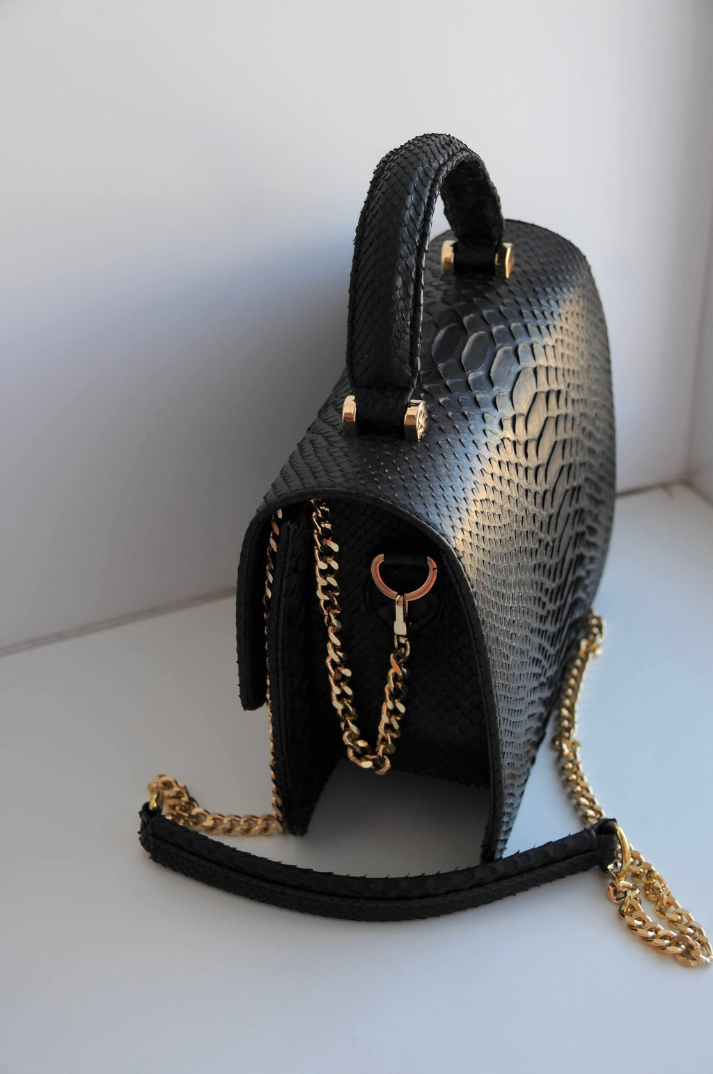 Genuine python skin classy woman bag | designer leather bag | woman hadle bag | chain crosshandle elegant snake bag | Snake print purse