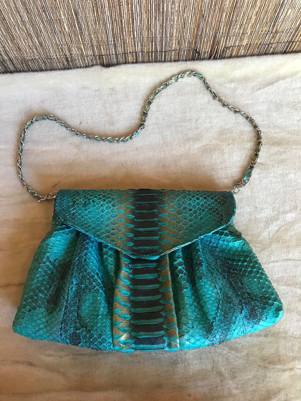 Genuine python skin shoulder chain bag — Blue