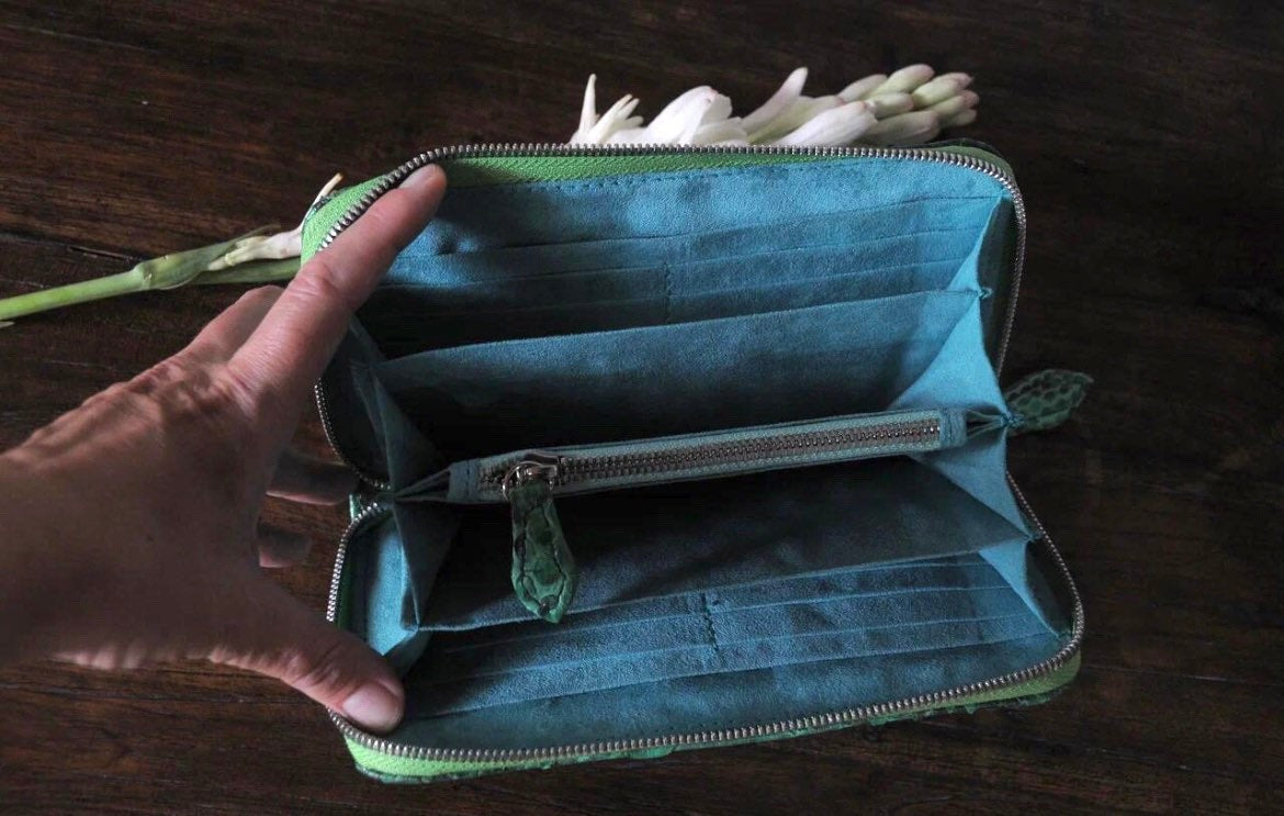 Python skin Wallet Green