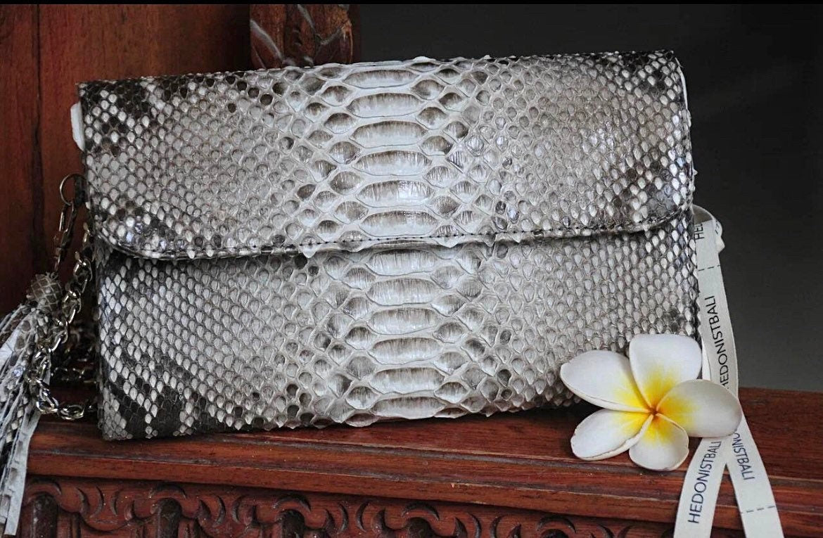 Genuine python skin classy grey flat clutch with shoulder chain — Red