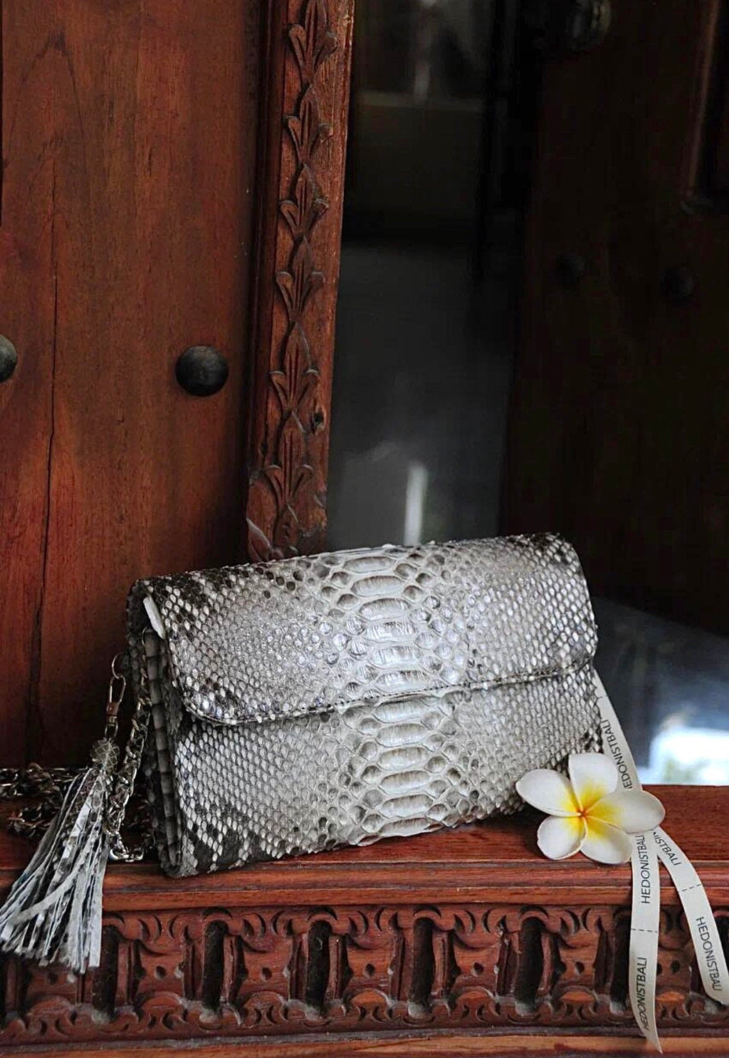 Genuine python skin classy grey flat clutch with shoulder chain — Red