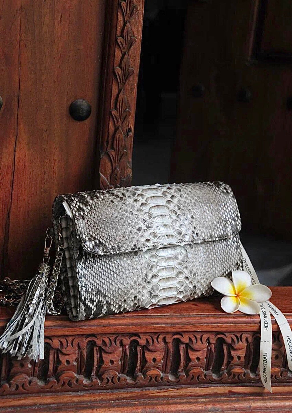 Genuine python skin classy grey flat clutch with shoulder chain — Red