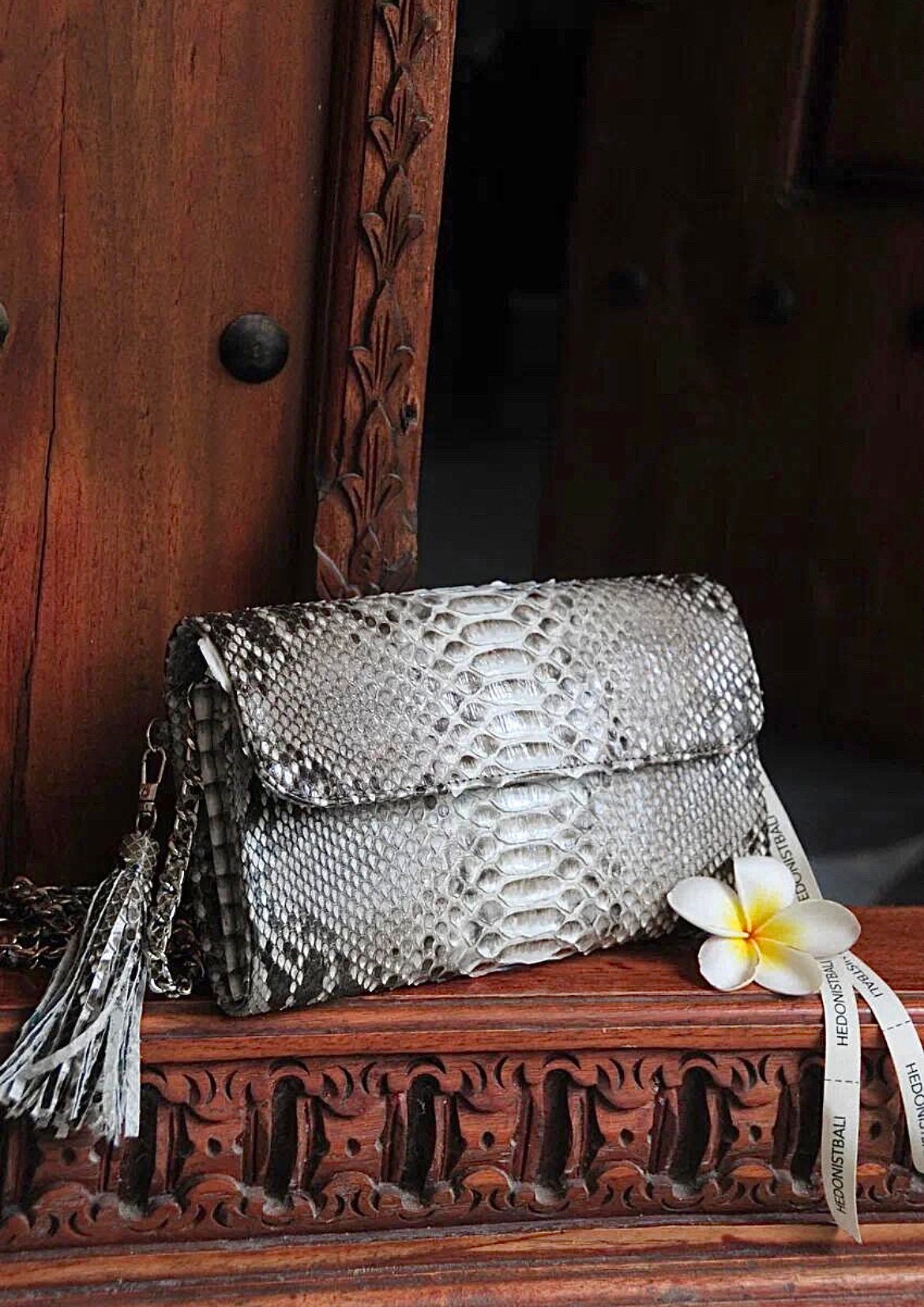 Genuine python skin classy grey flat clutch with shoulder chain — Red