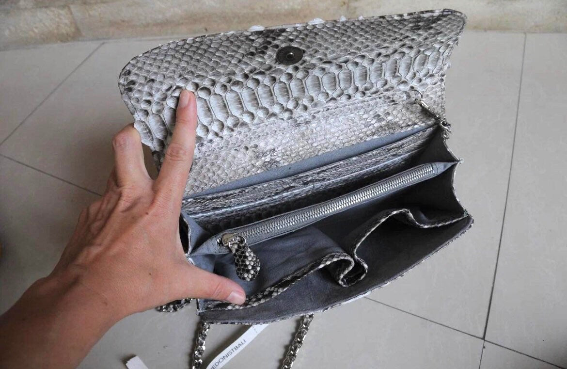 Genuine python skin classy grey flat clutch with shoulder chain — Red