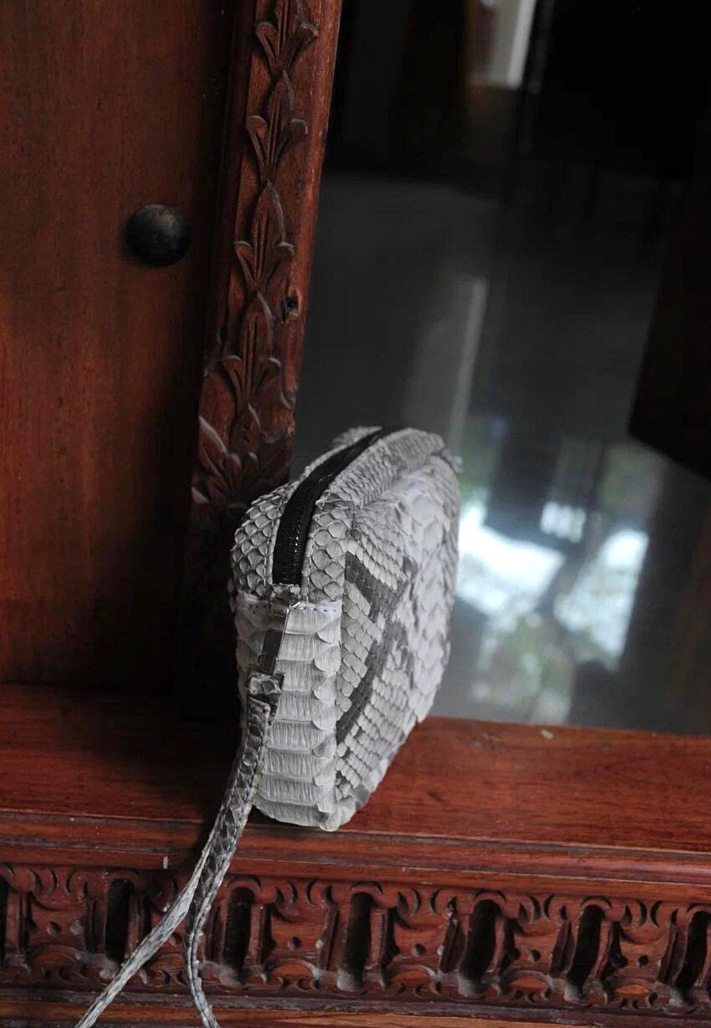 Smalll woman genuine python skin elegant grey snake print clutch — Red