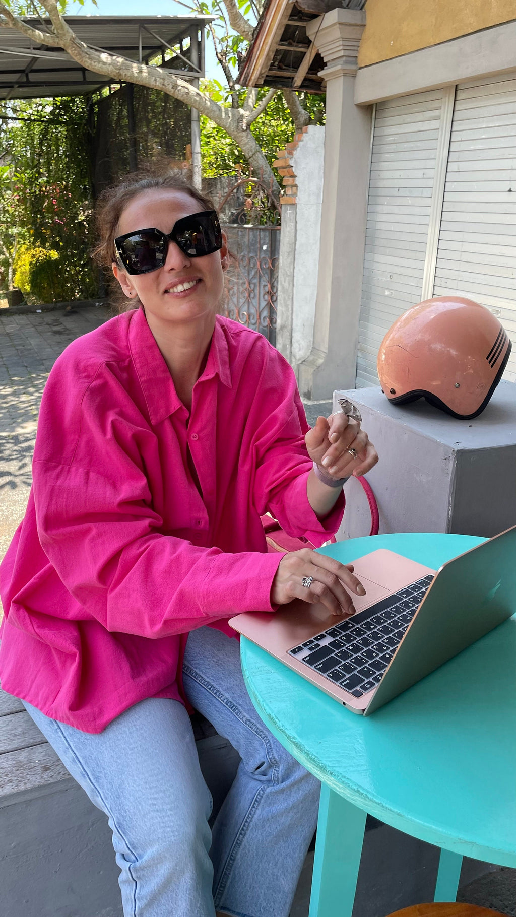 Oversized Linen Shirt MALDI — Fuchsia