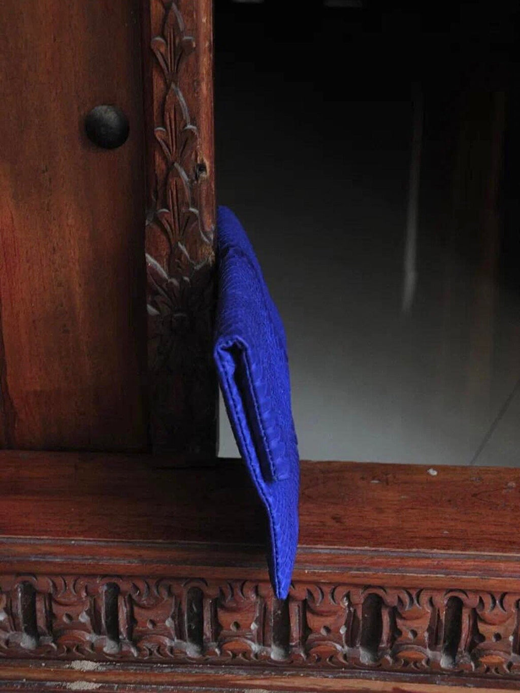 Genuine Python Skin Envelope Clutch — Ultramarine Blue
