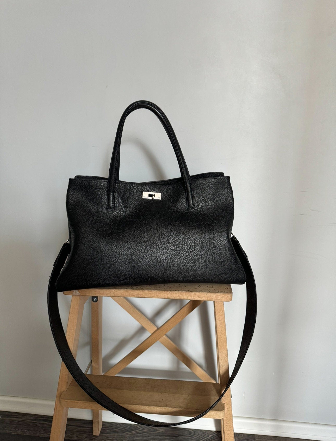 Genuine Leather Bag — Black Classic