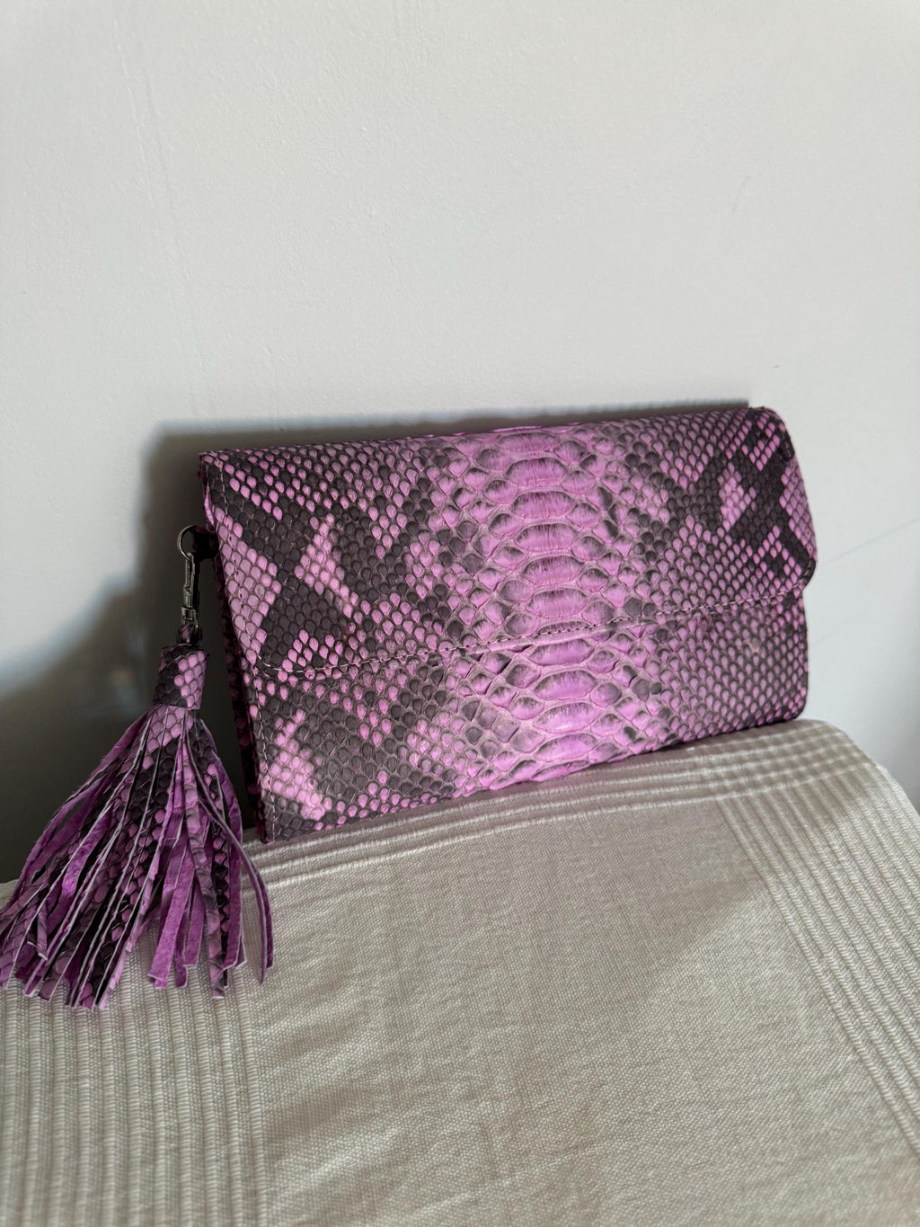 Genuine python skin classy flat clutch with shoulder chain | elegant evening women purse | designer leather bags | small shoulder pink bag