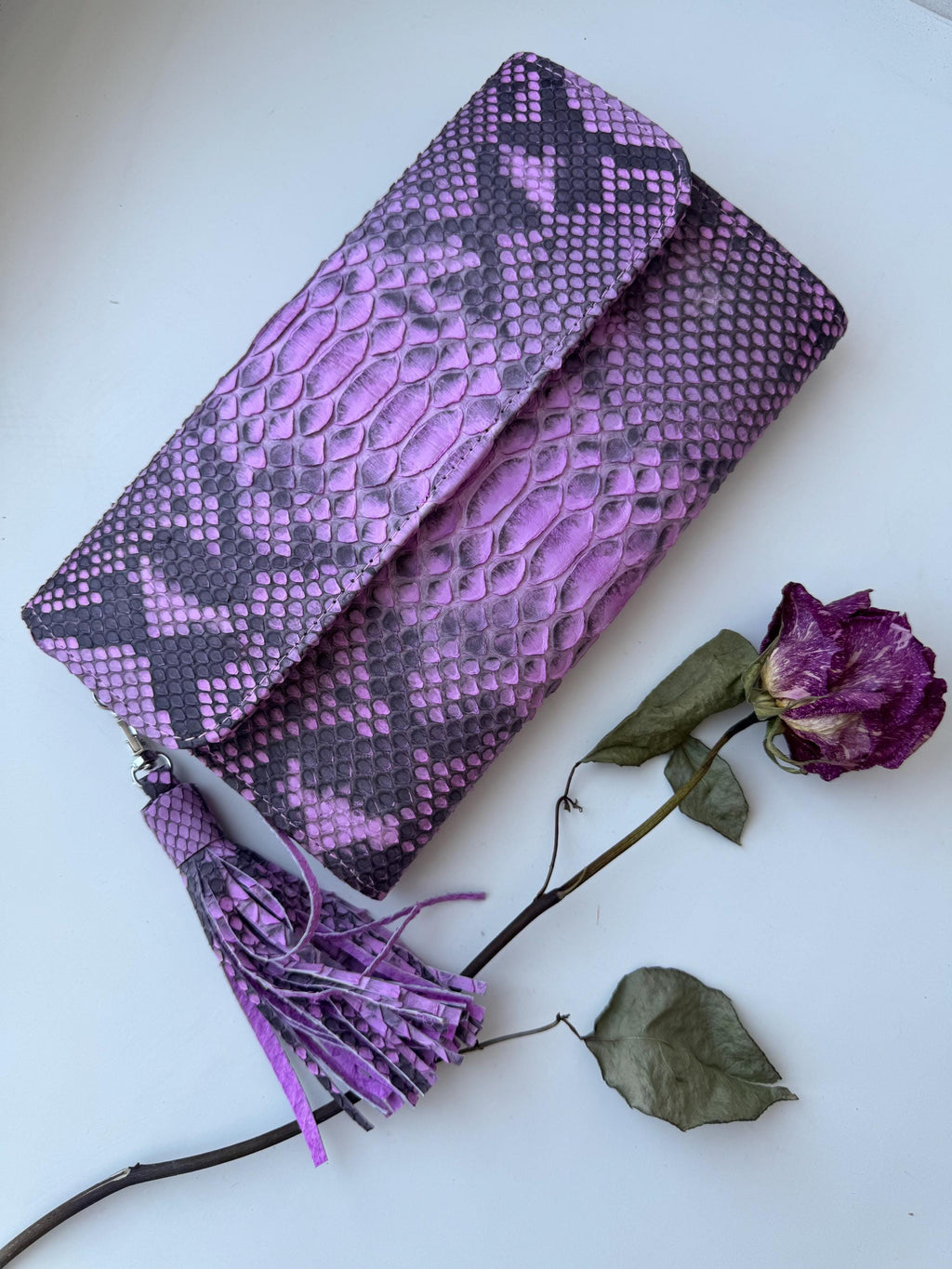 Genuine python skin classy flat clutch with shoulder chain — Pink