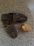 Genuine fur and suede zebra print momen mules — Brown